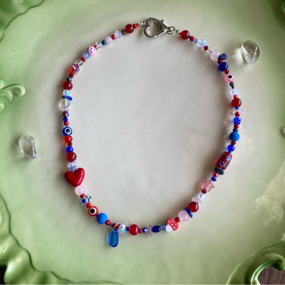 American Dreaming Red Blue Pink Beaded Necklace Silver Heart Flowers Stone Star - Picture 4 of 11